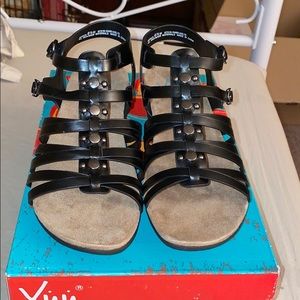 Yuu Heeled Black Sandals Shoes